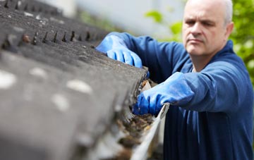 cleaning and inspecting Grafham roofs